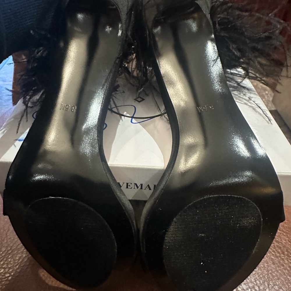 NEW Steve Madden Black Feathered Heels with Rhinestones - Picture 6 of 6